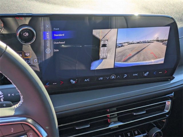 New 2026 Chevrolet Traverse LT w/ Driver Confidence Package image 20