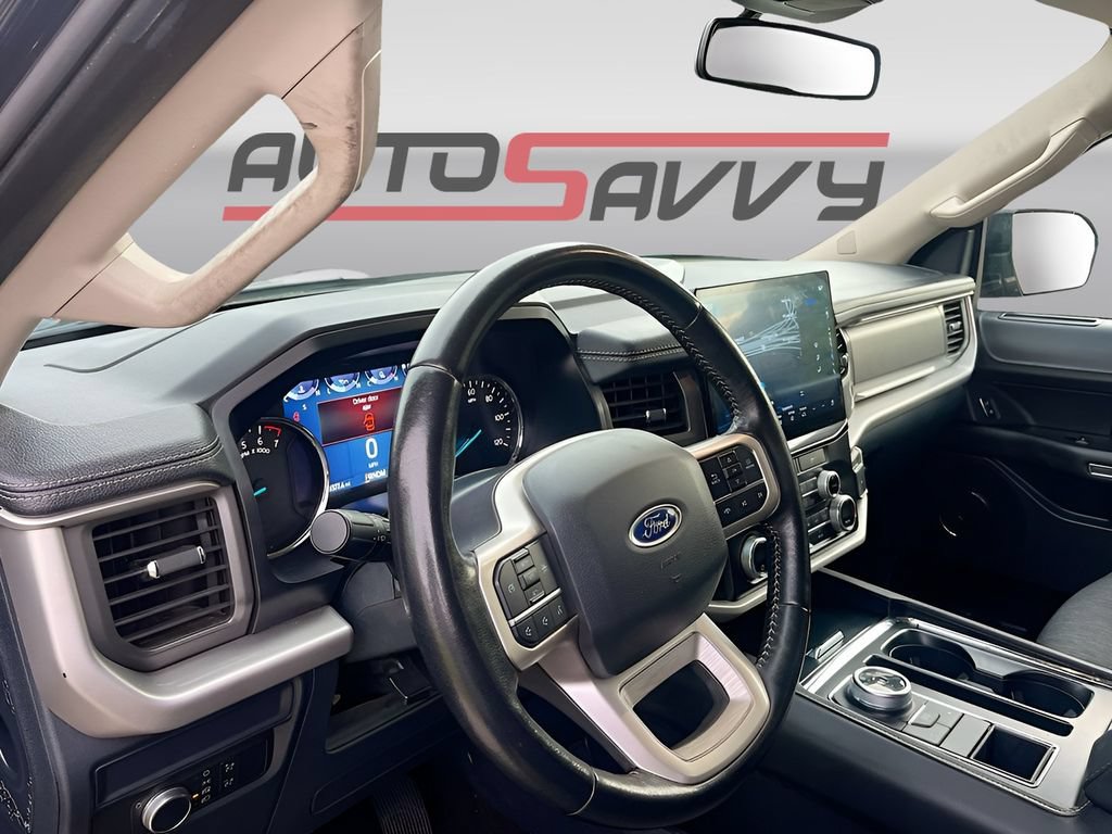 Used 2022 Ford Expedition Max XLT RWD image 9