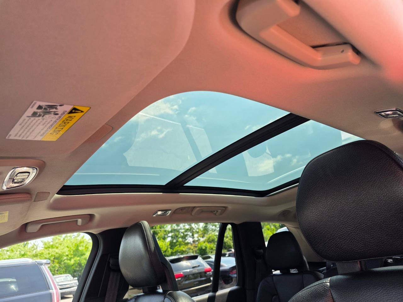 Used 2018 Volvo XC90 T6 Momentum w/ Convenience Package AWD/4WD image 39