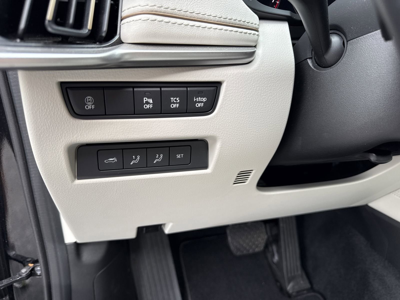 Used 2024 MAZDA CX-90 3.3 Turbo w/ Premium Plus Pkg image 19