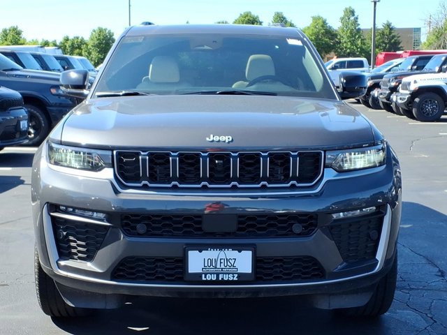 New 2026 Jeep Grand Cherokee L Limited w/ Luxury Tech Group II AWD/4WD image 24