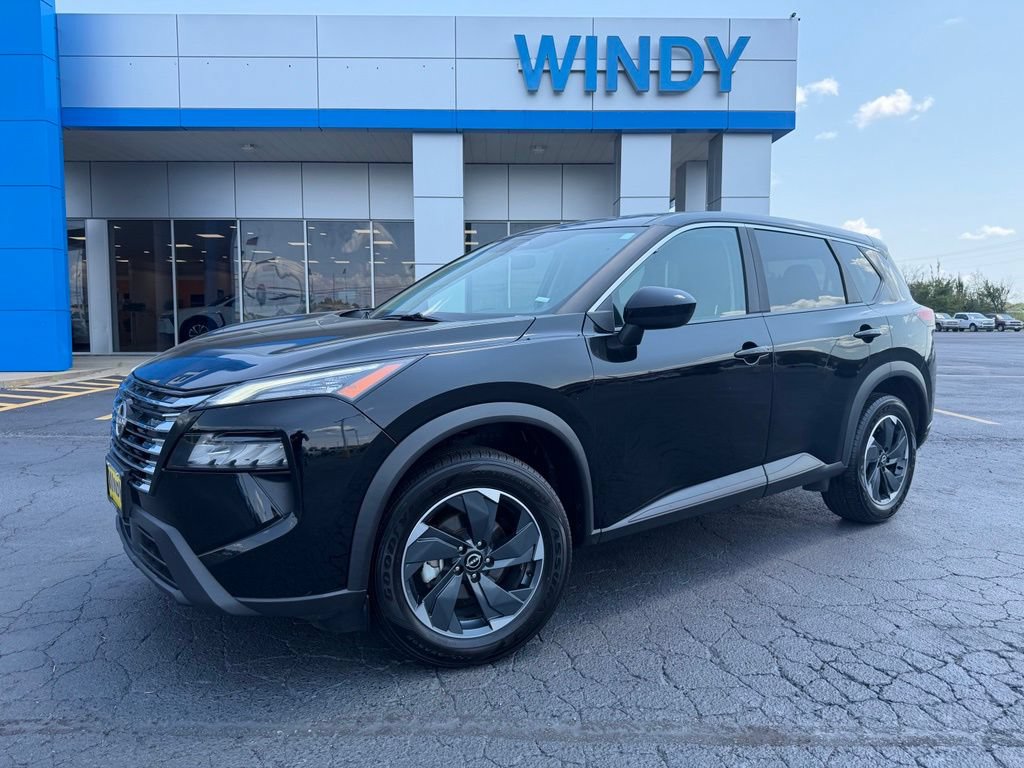 Used 2025 Nissan Rogue SV AWD/4WD image 1