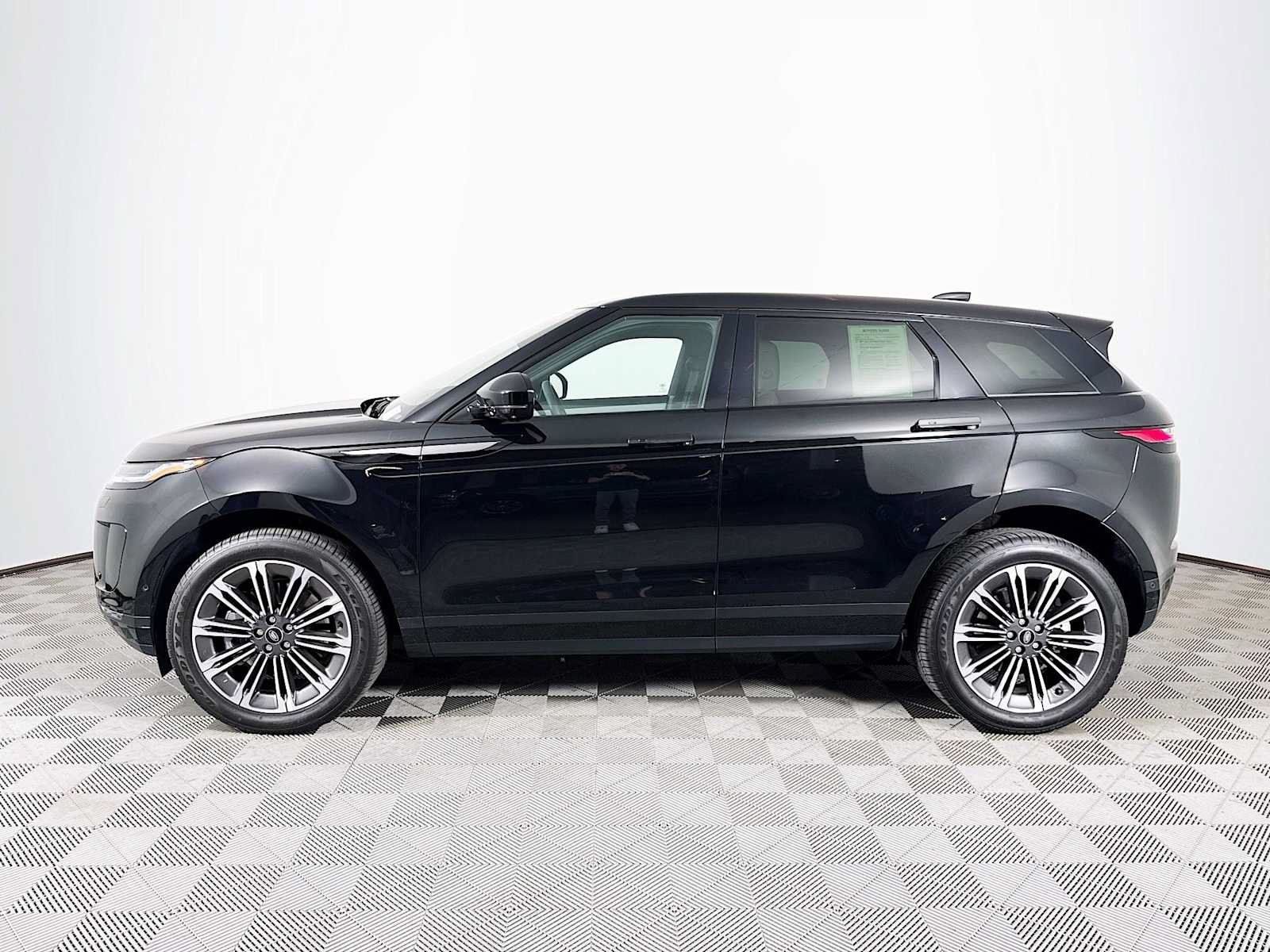 Used 2026 Land Rover Range Rover Evoque S AWD/4WD image 8