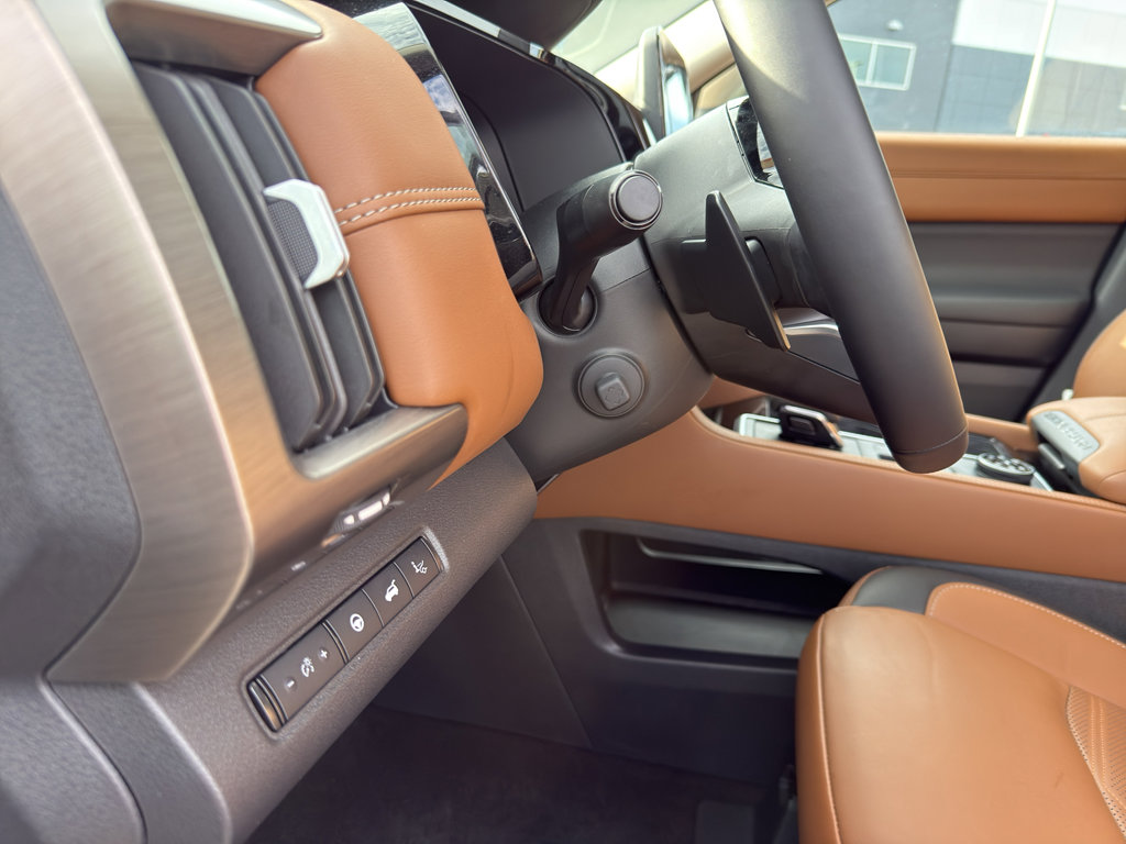 Certified 2025 Nissan Pathfinder Platinum w/ Cargo Package image 14