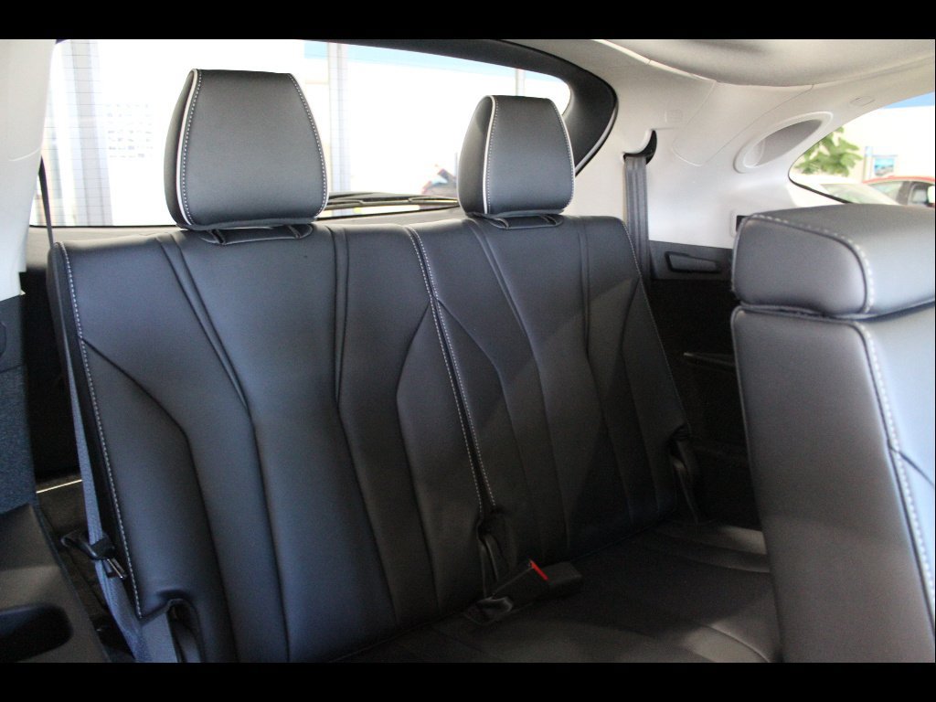 Used 2023 Acura MDX w/ Advance Package AWD/4WD image 24