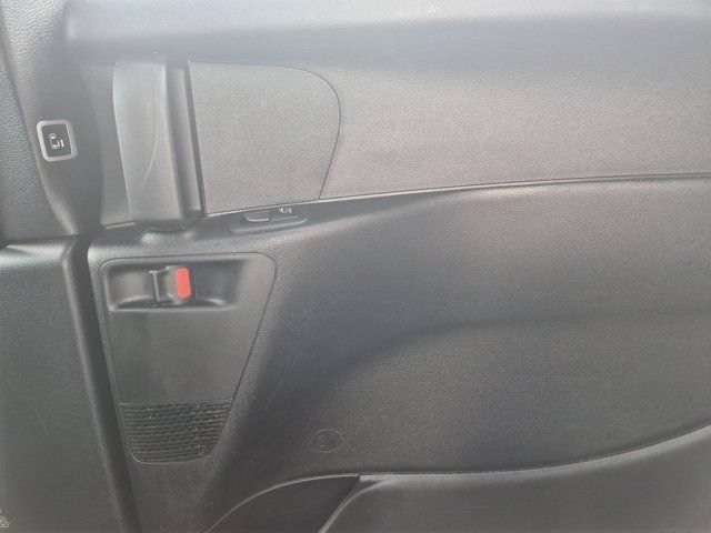 Used 2025 Chrysler Pacifica Select FWD image 26