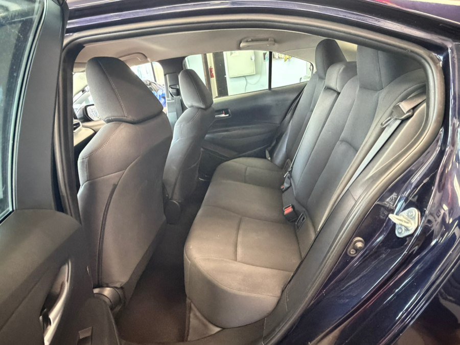 Used 2021 Toyota Corolla LE FWD image 16