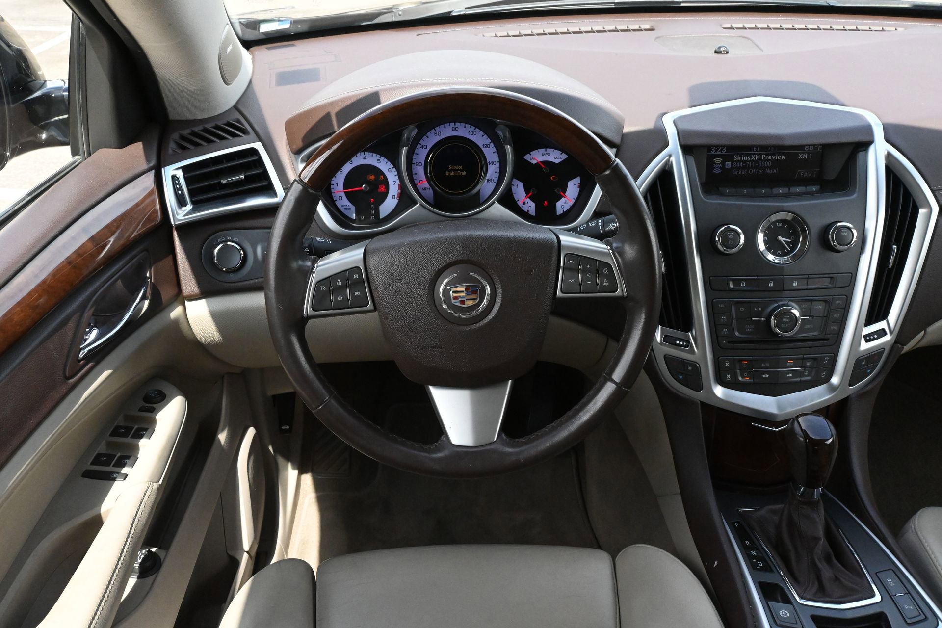 Used 2011 Cadillac SRX Luxury FWD image 9