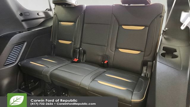 Used 2024 GMC Yukon AT4 w/ AT4 Premium Plus Package AWD/4WD image 24