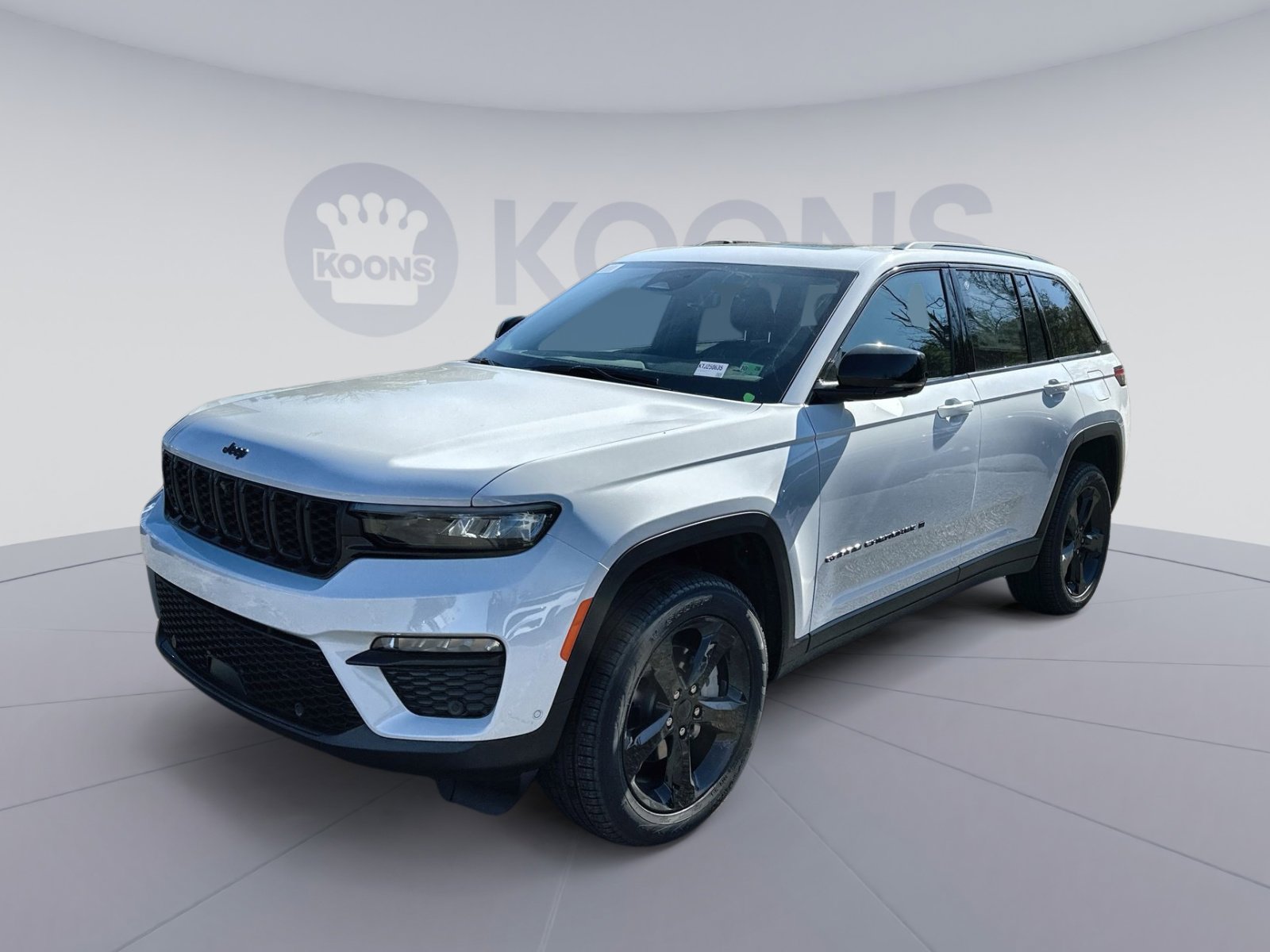 New 2025 Jeep Grand Cherokee Limited w/ Luxury Tech Group II image 1