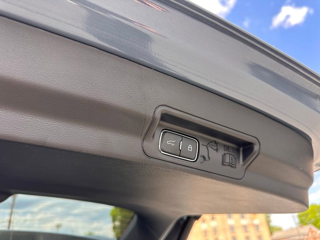 Used 2025 Ford Explorer ST AWD/4WD image 44