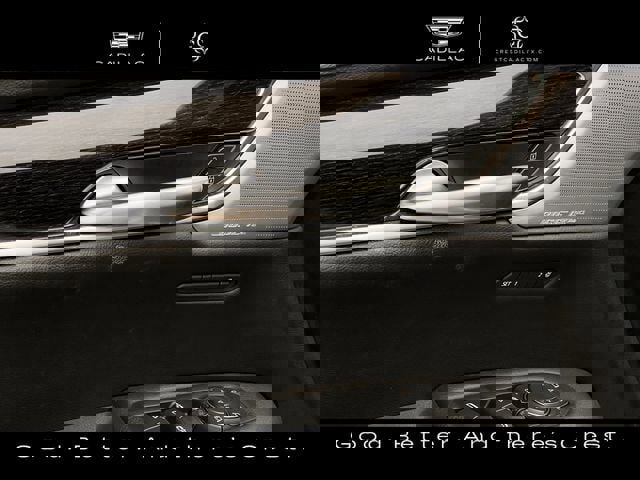 Used 2024 Cadillac XT5 Premium Luxury image 23