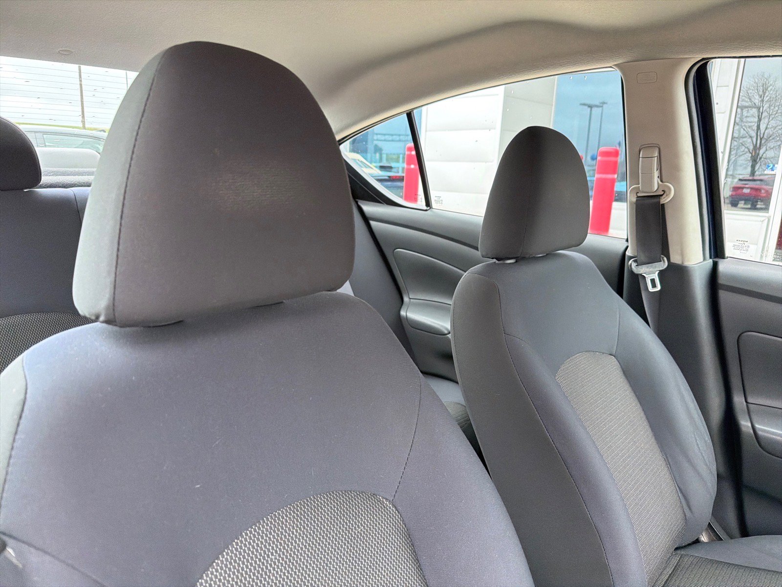 Used 2012 Nissan Versa SV w/ Convenience Pkg FWD image 28