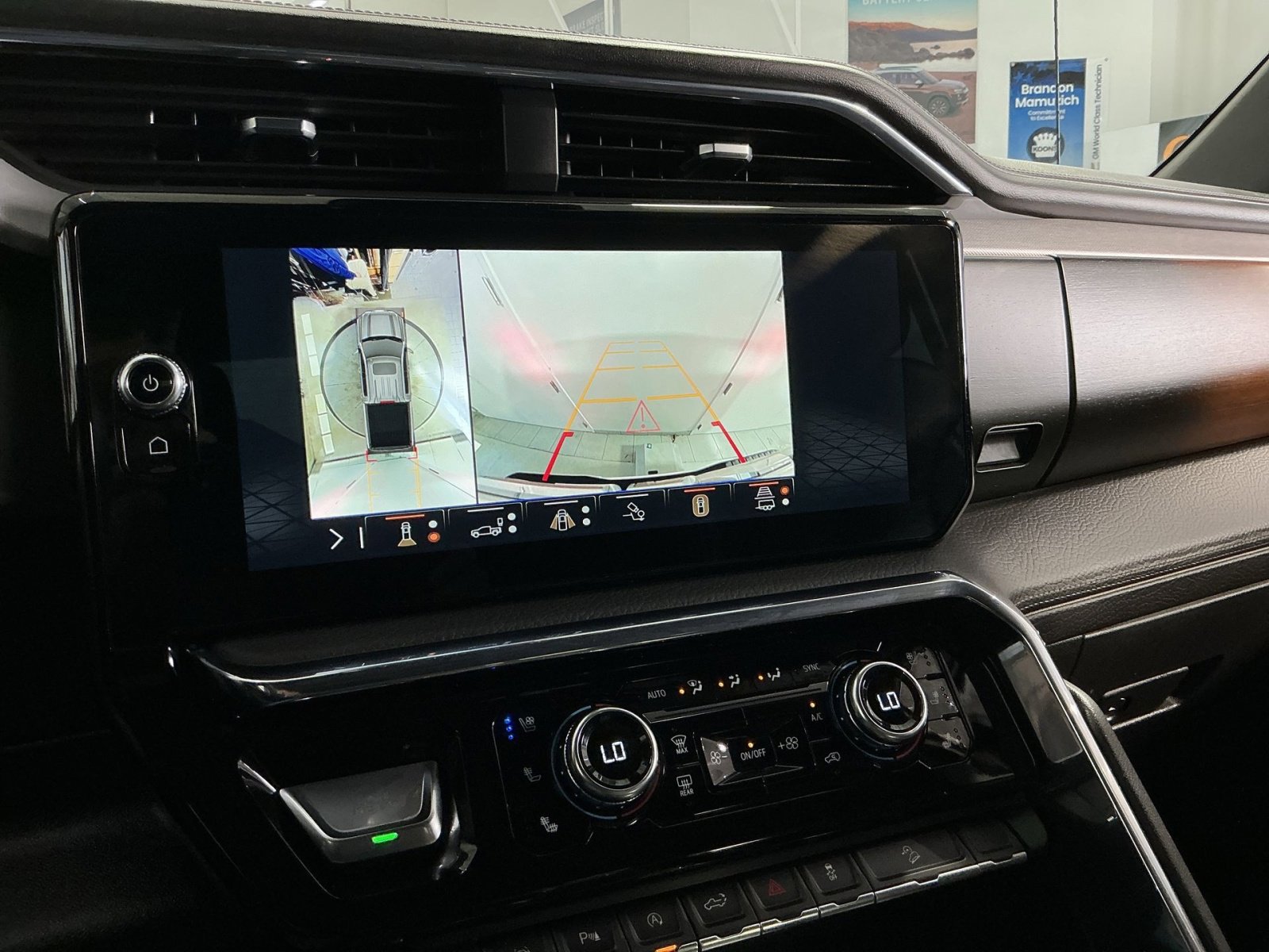 Used 2025 GMC Sierra 1500 Denali w/ Technology Package image 27