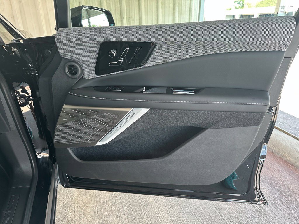 New 2026 Cadillac Optiq Luxury 1 RWD image 33