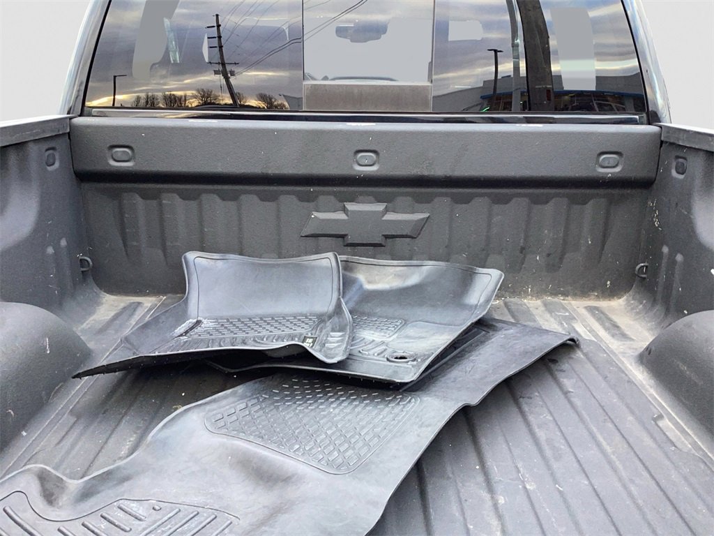 Used 2017 Chevrolet Silverado 1500 High Country image 38