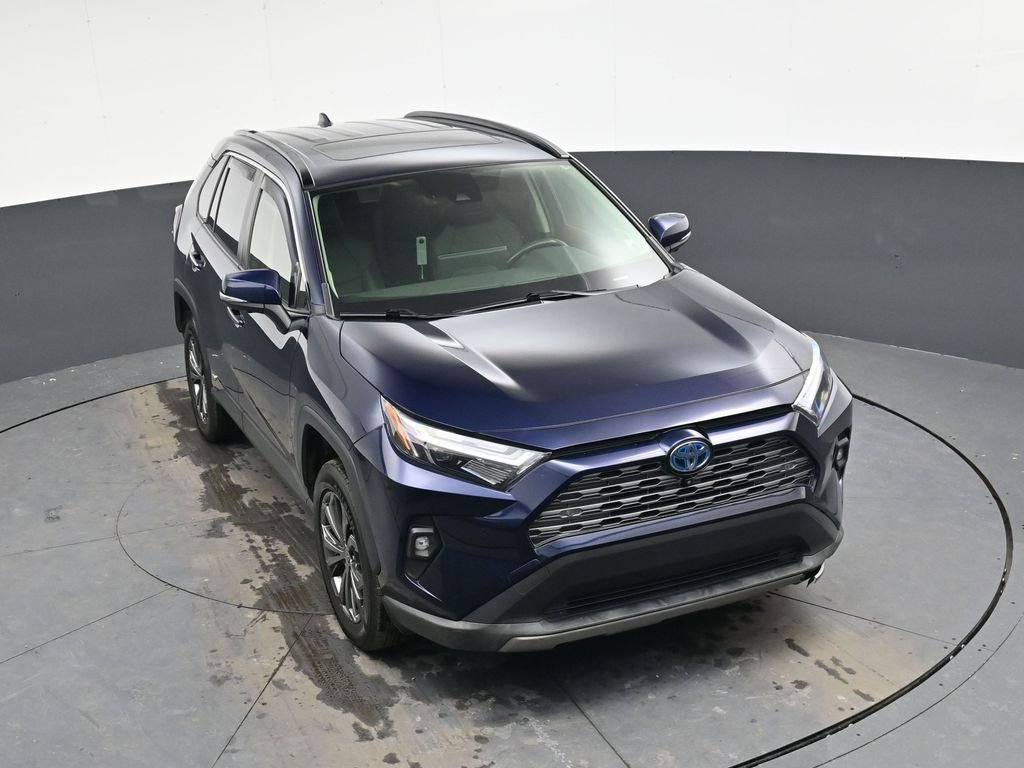 Used 2023 Toyota RAV4 Limited image 26