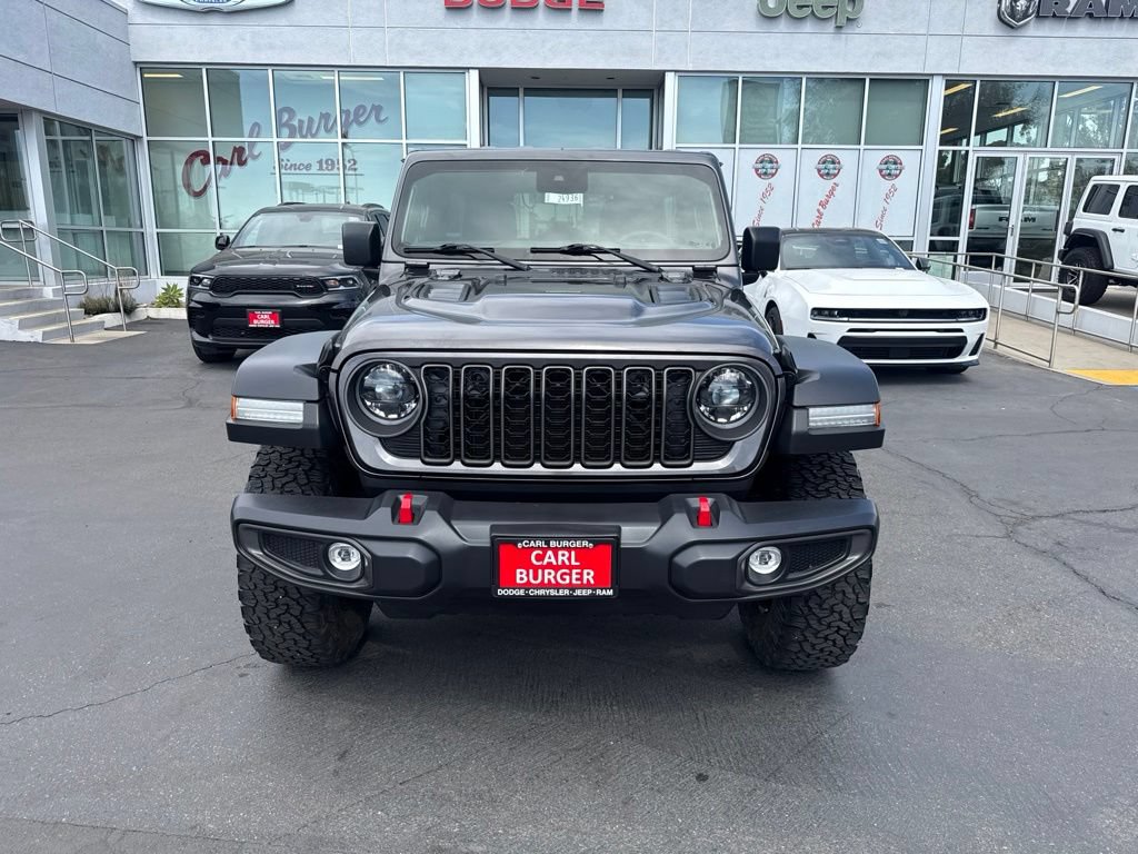 Used 2024 Jeep Wrangler Unlimited Rubicon w/ Convenience Group AWD/4WD image 2