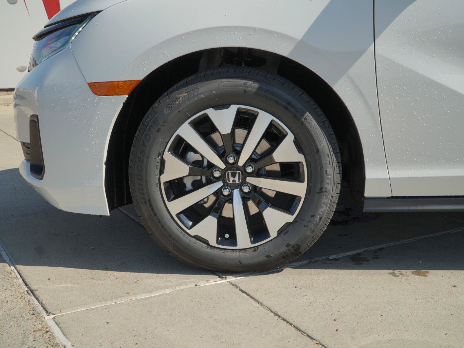 New 2026 Honda Odyssey EX-L image 13