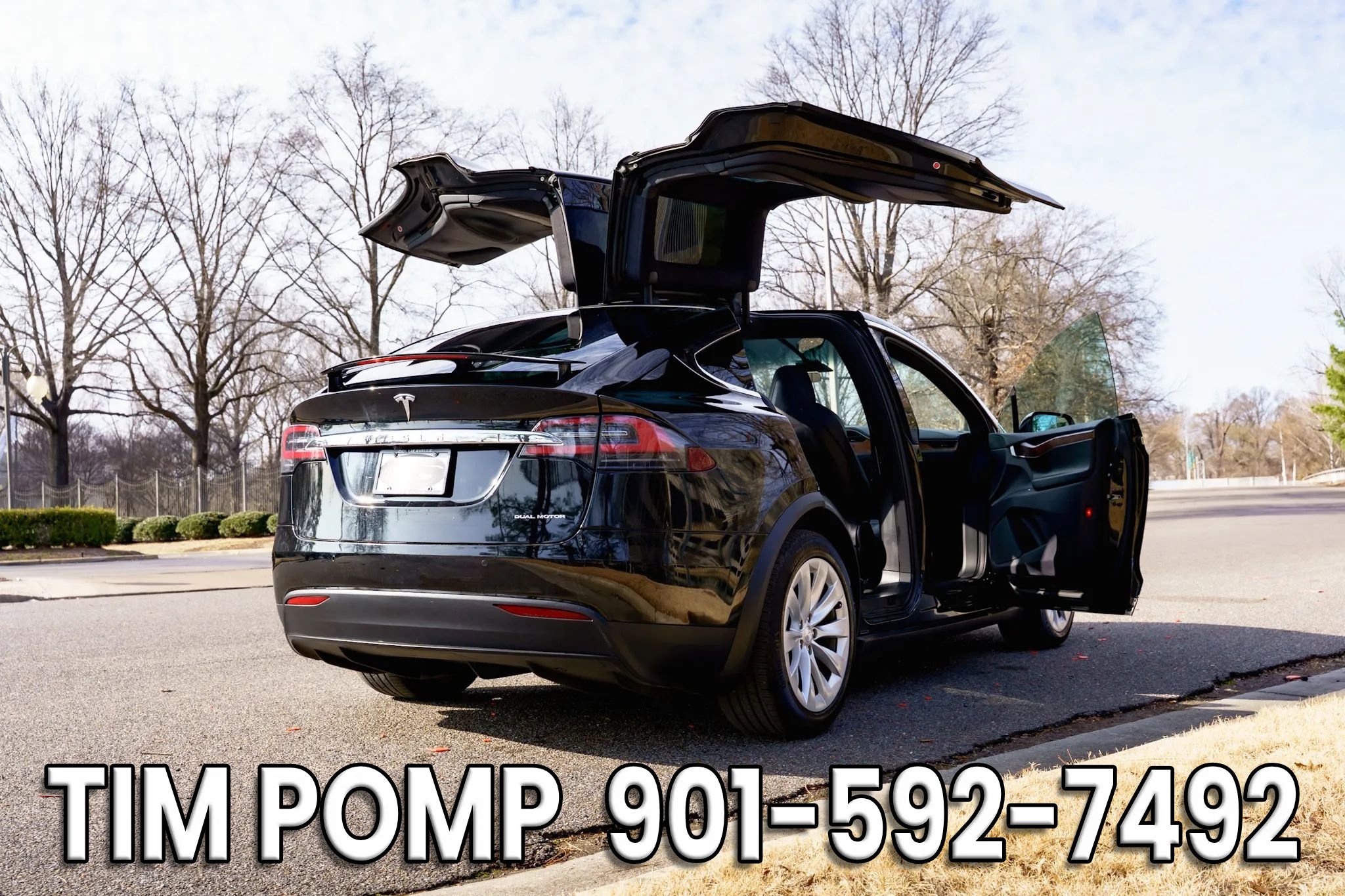 Used 2019 Tesla Model X image 11