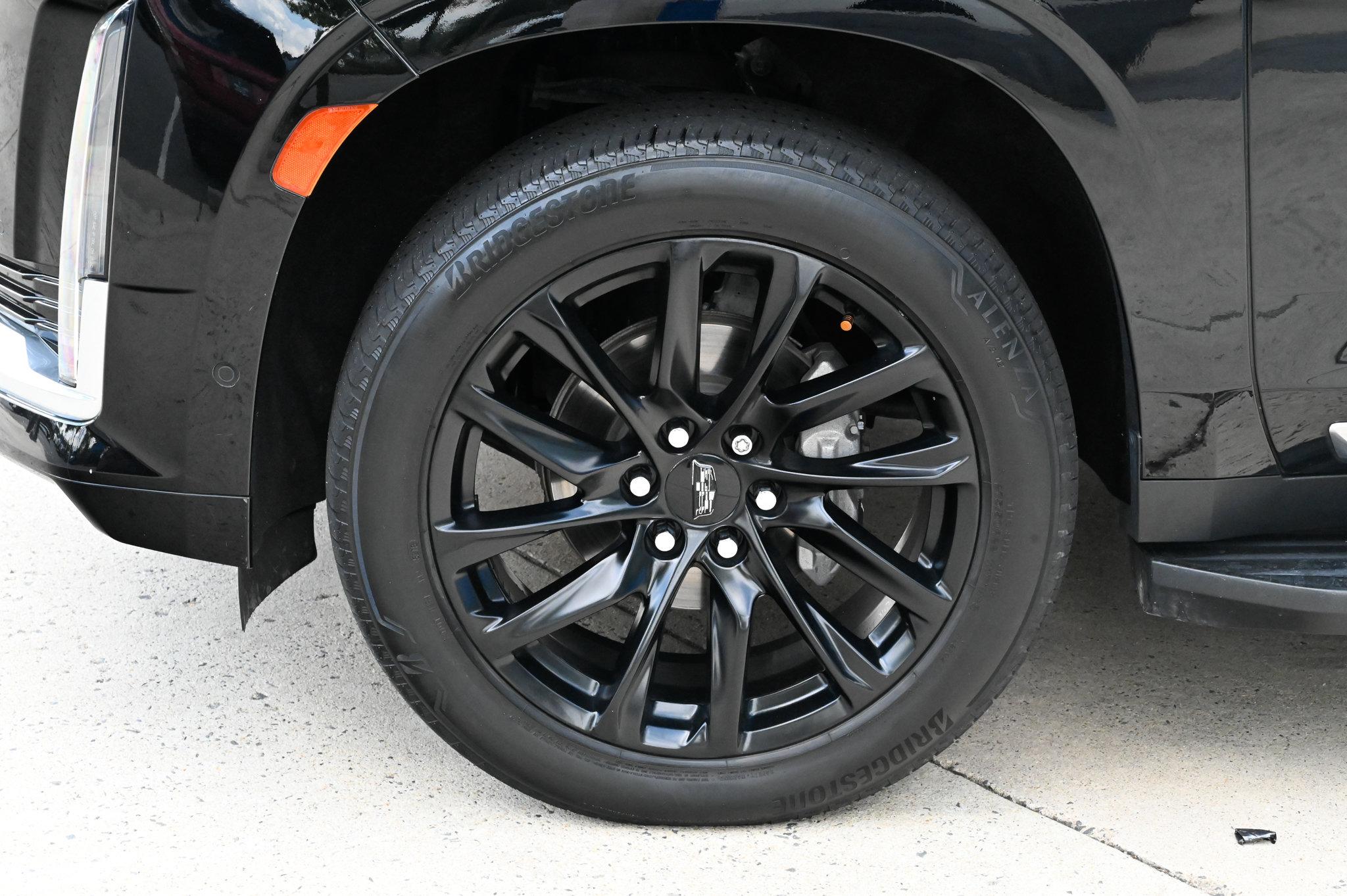 Used 2021 Cadillac Escalade ESV Premium Luxury AWD/4WD image 9