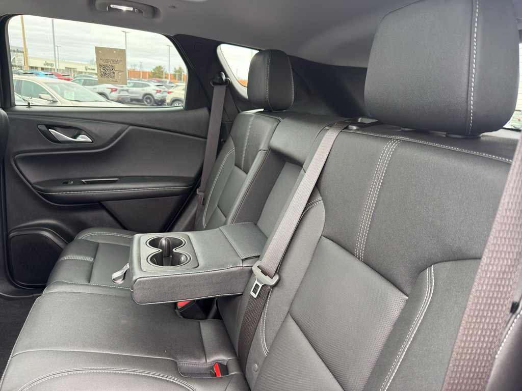 Used 2024 Chevrolet Blazer LT w/ Midnight/Sport Edition image 34