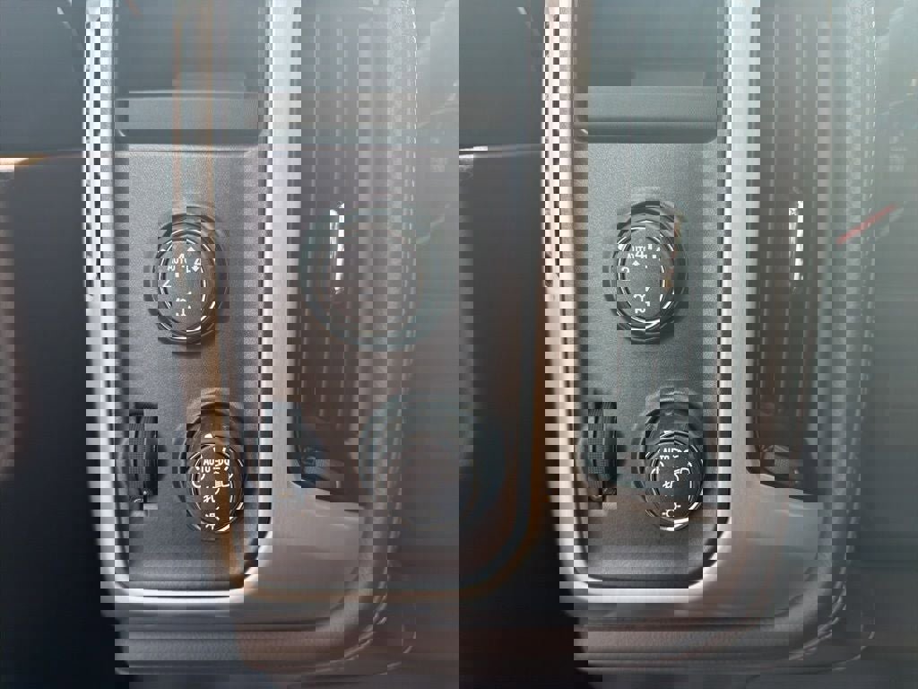 Used 2018 GMC Sierra 1500 SLE w/ Texas SLE Value Package image 24