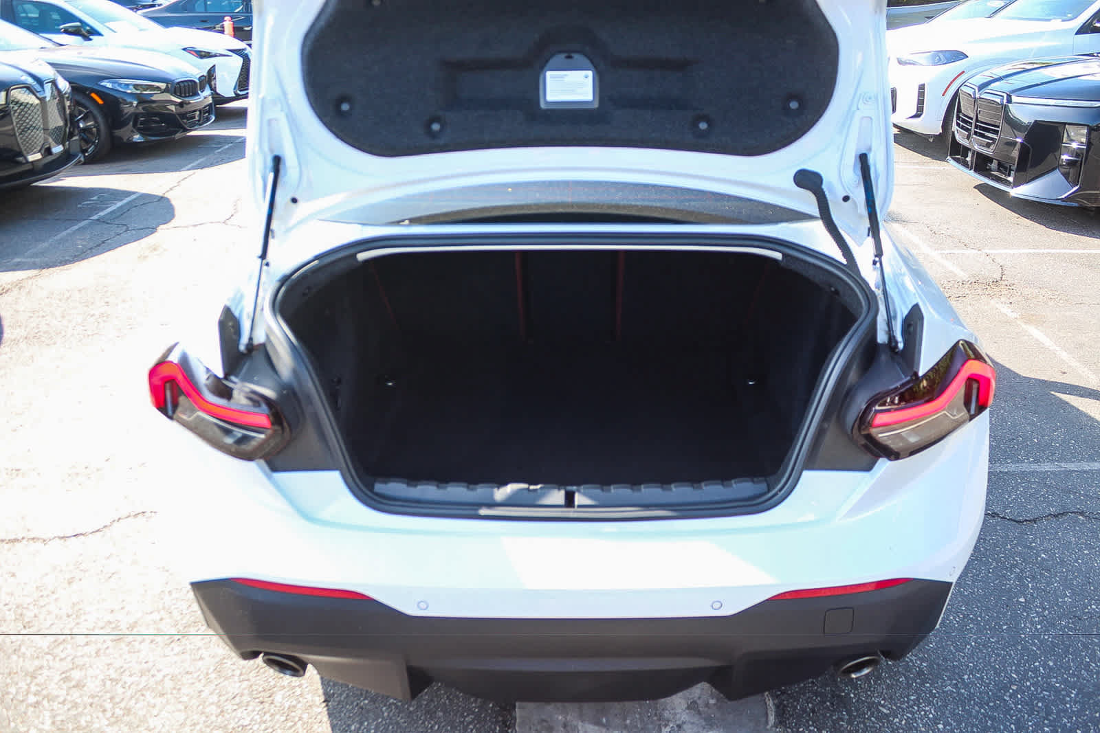 Used 2023 BMW 230i Coupe w/ Convenience Package RWD image 27