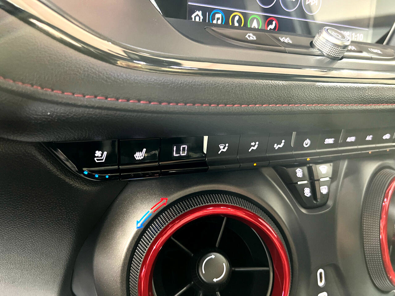 Used 2019 Chevrolet Blazer RS image 27