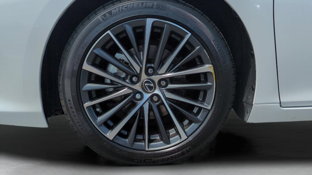 Used 2022 Lexus ES 350 w/ Premium Package FWD image 27