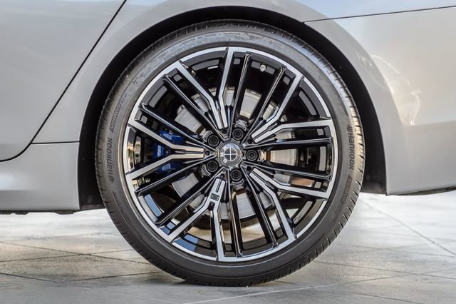Used 2018 BMW 540i w/ M Sport Package RWD image 14