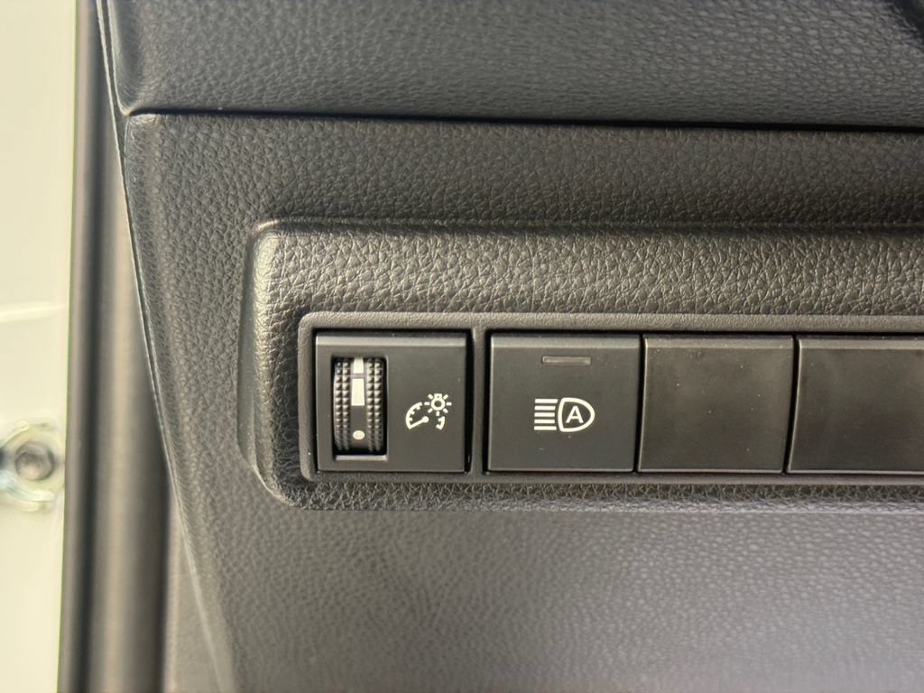 Used 2025 Toyota Corolla LE FWD image 29