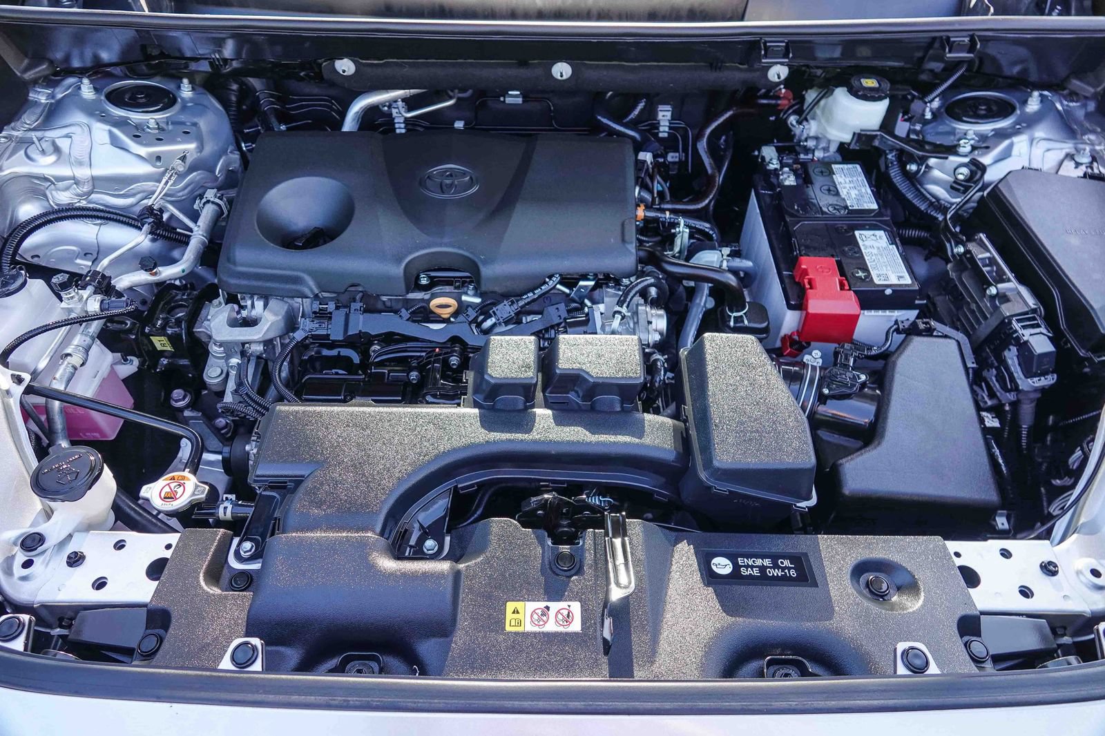Certified 2025 Toyota RAV4 LE FWD image 33