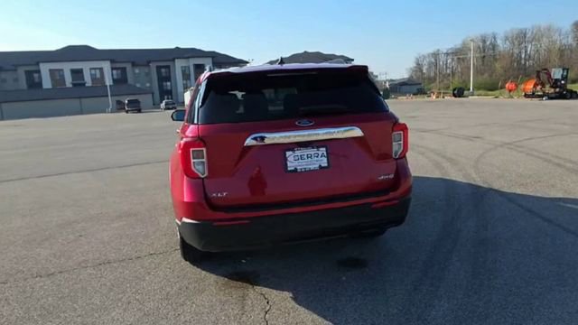 Used 2022 Ford Explorer XLT AWD/4WD image 6