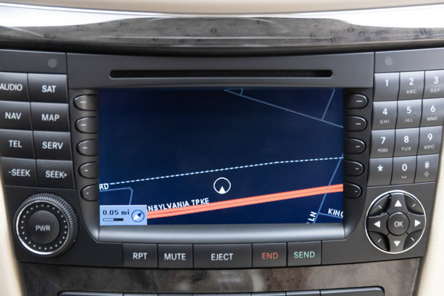 Used 2006 Mercedes-Benz E 350 Sedan image 76