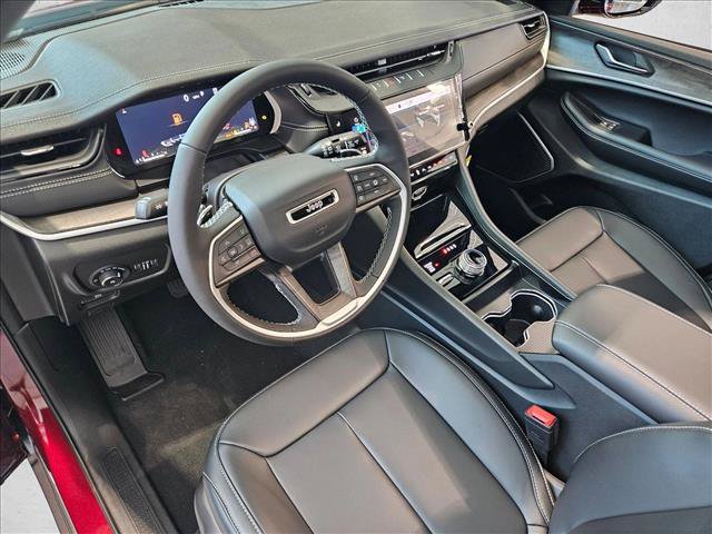 New 2026 Jeep Grand Cherokee Limited w/ Limited Altitude Package AWD/4WD image 4