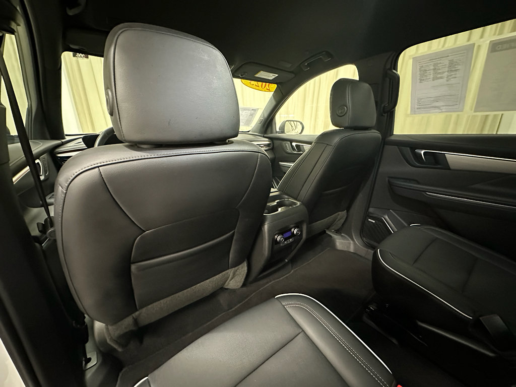 Certified 2025 Buick Enclave Preferred image 25