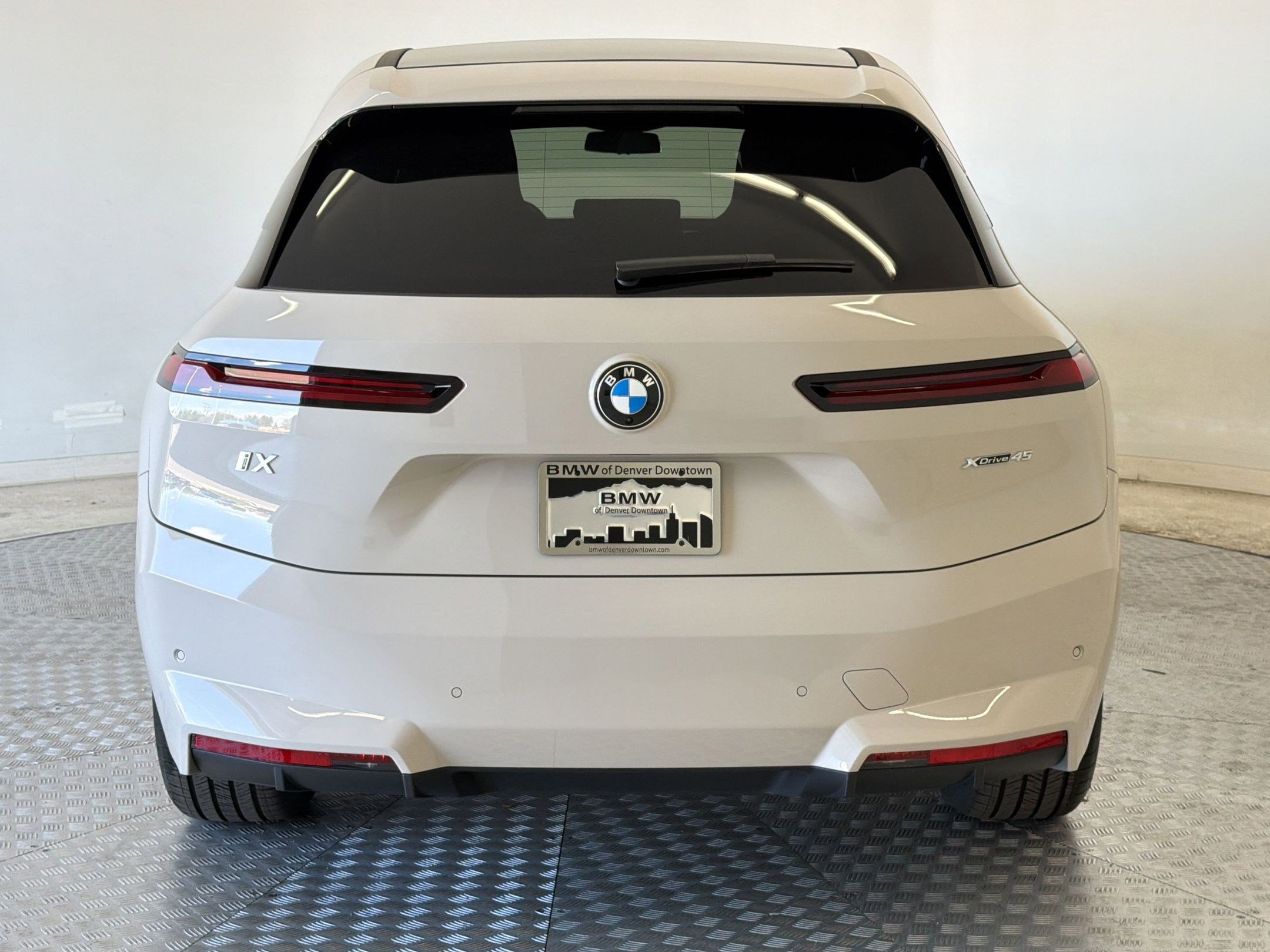 New 2026 BMW iX xDrive45 AWD/4WD image 10