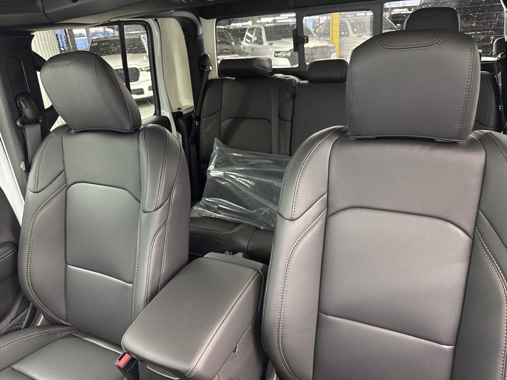 New 2026 Jeep Gladiator Sport image 15