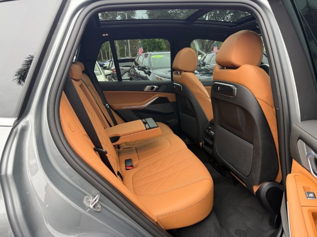 Used 2026 BMW X5 xDrive40i AWD/4WD image 17
