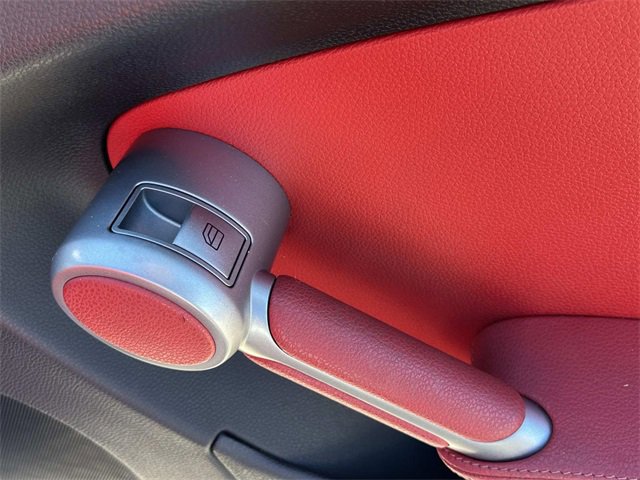 Used 2011 Mercedes-Benz SLK 300 image 17