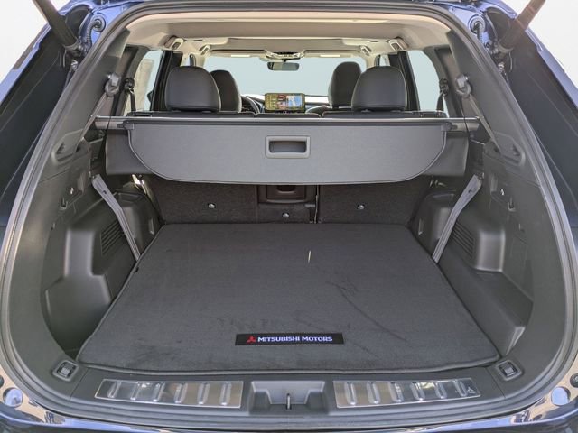 New 2026 Mitsubishi Outlander SEL image 13