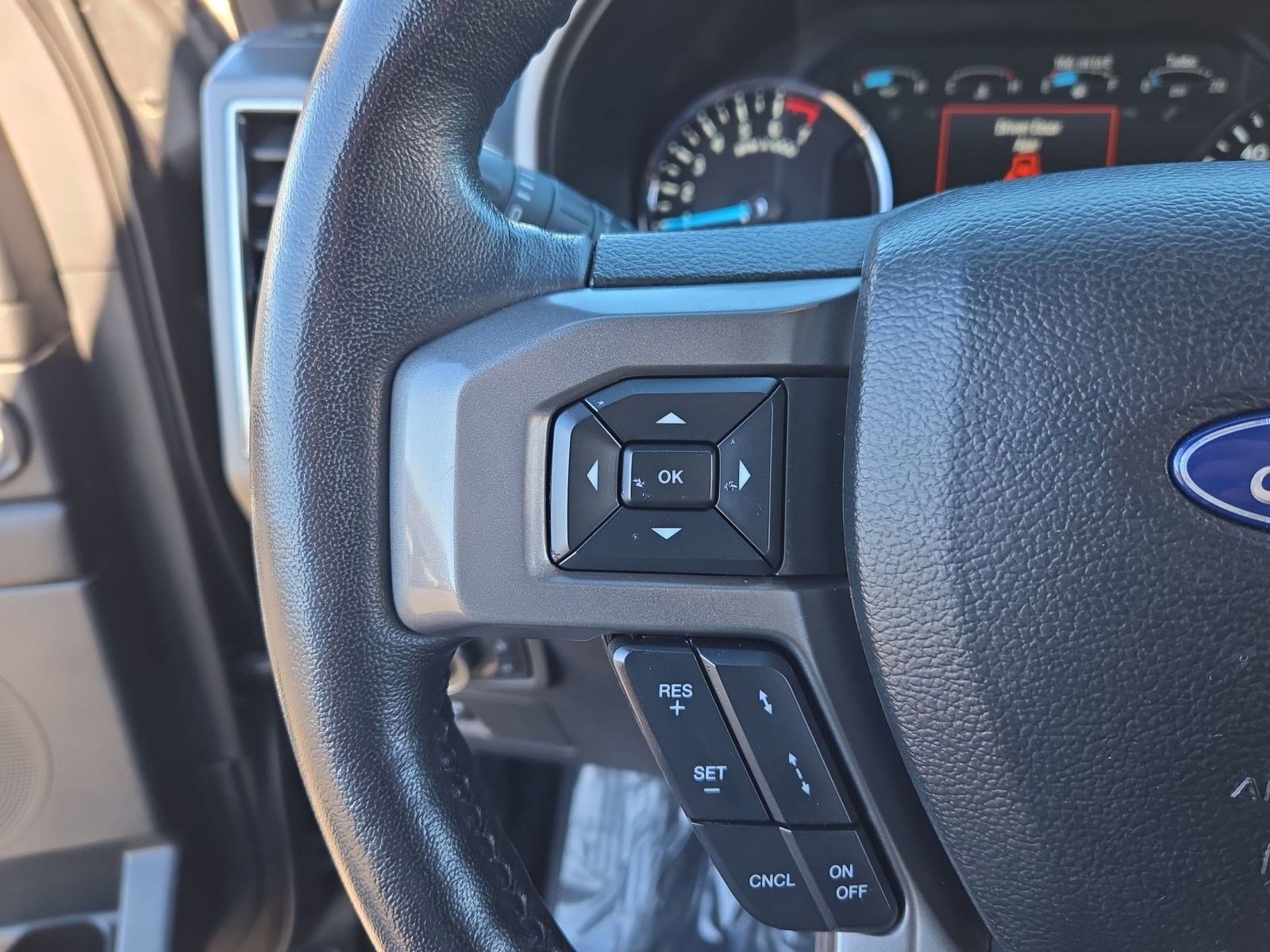 Used 2021 Ford Expedition XLT image 15