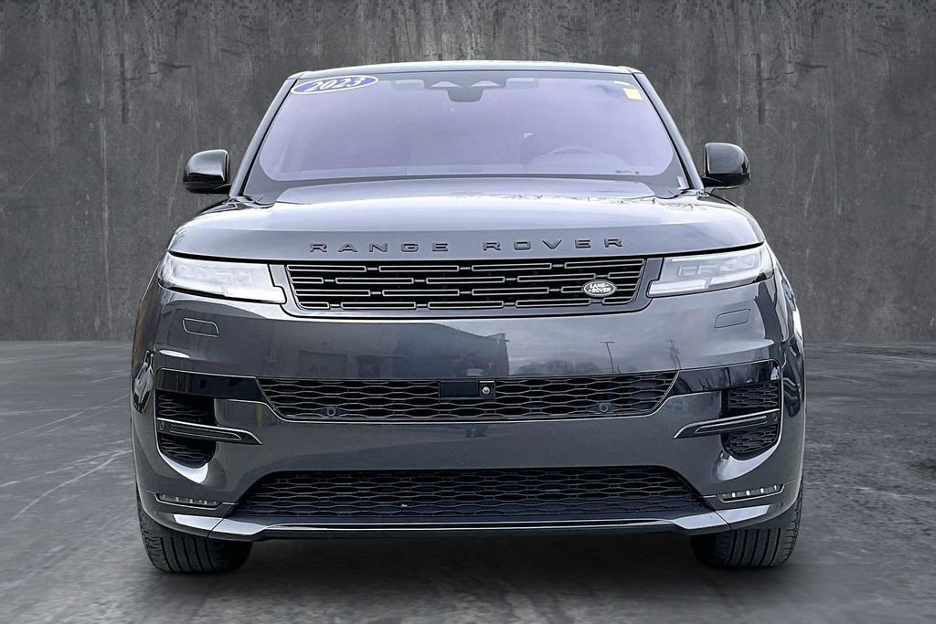 Used 2023 Land Rover Range Rover Sport SE Dynamic image 2