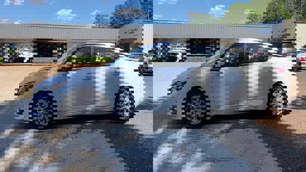 Used 2021 Nissan Sentra S image 6