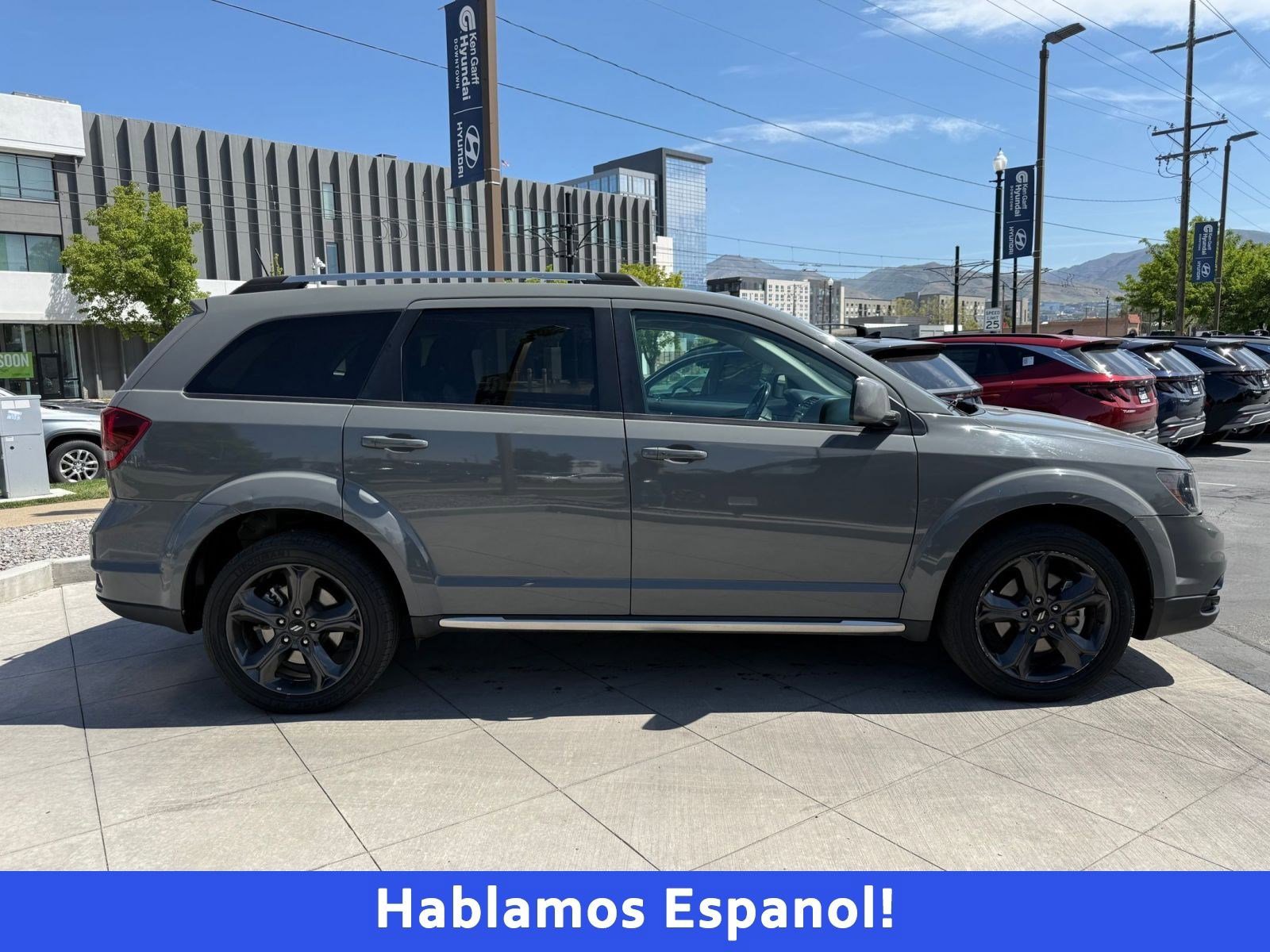 Used 2020 Dodge Journey Crossroad FWD image 2