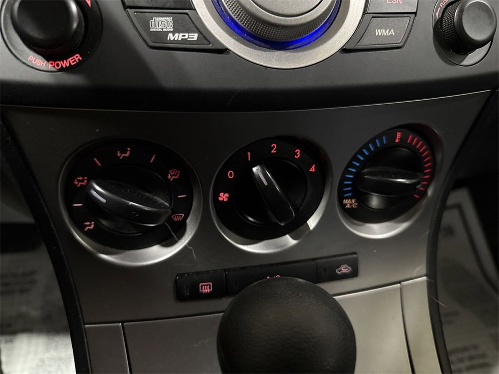 Used 2011 MAZDA MAZDA3 i Touring image 15