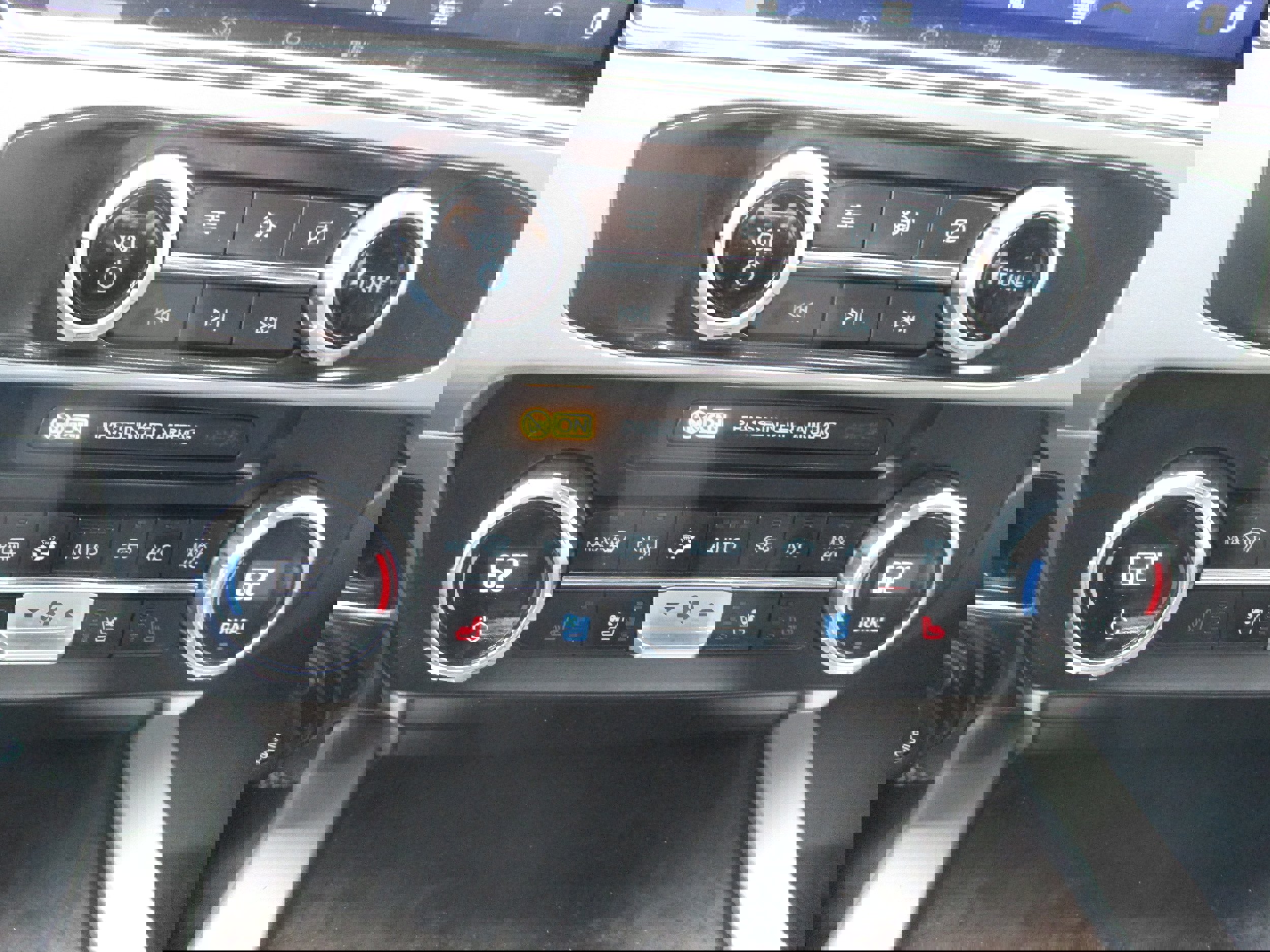 Used 2022 Ford F350 Lariat w/ Lariat Ultimate Package image 18