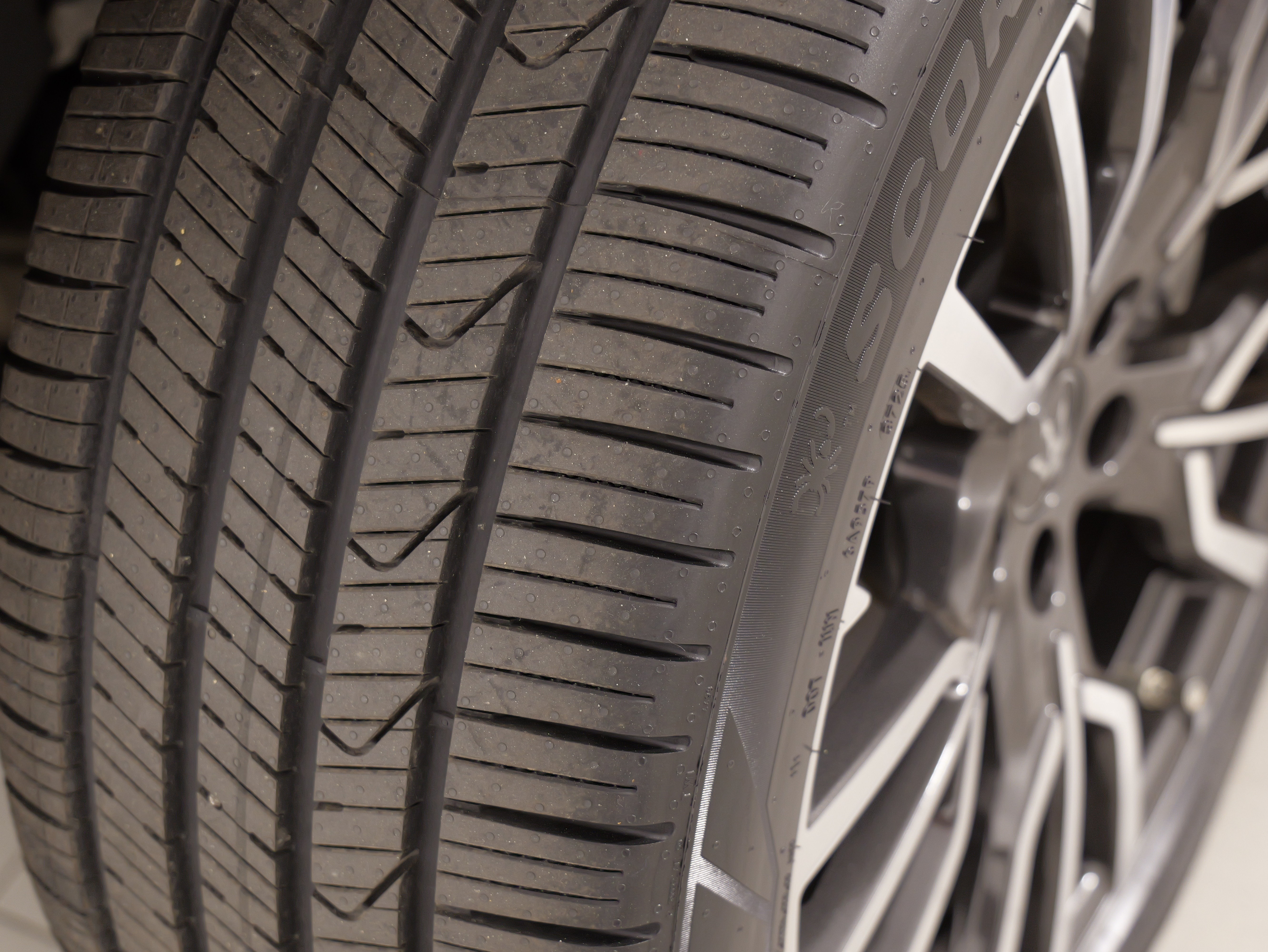 Used 2023 Maserati Grecale GT AWD/4WD image 63