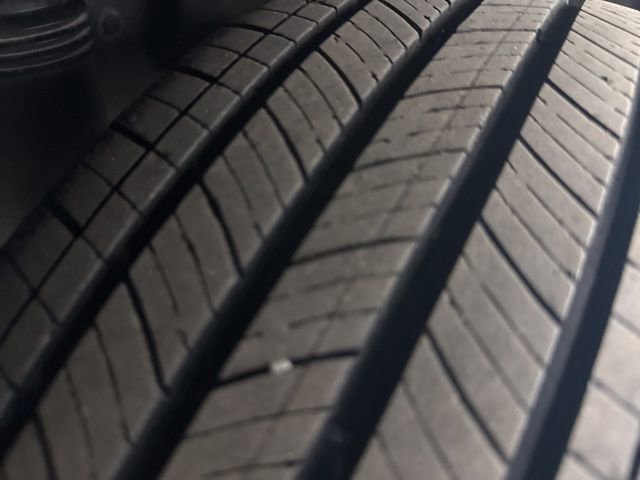 Used 2024 GMC Terrain SLE image 32